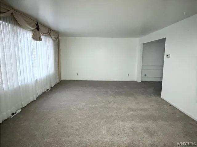 $2,675 | 263 Fruitwood Terrace, Amherst, NY 14221