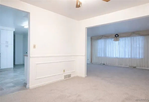 $2,675 | 263 Fruitwood Terrace, Amherst, NY 14221