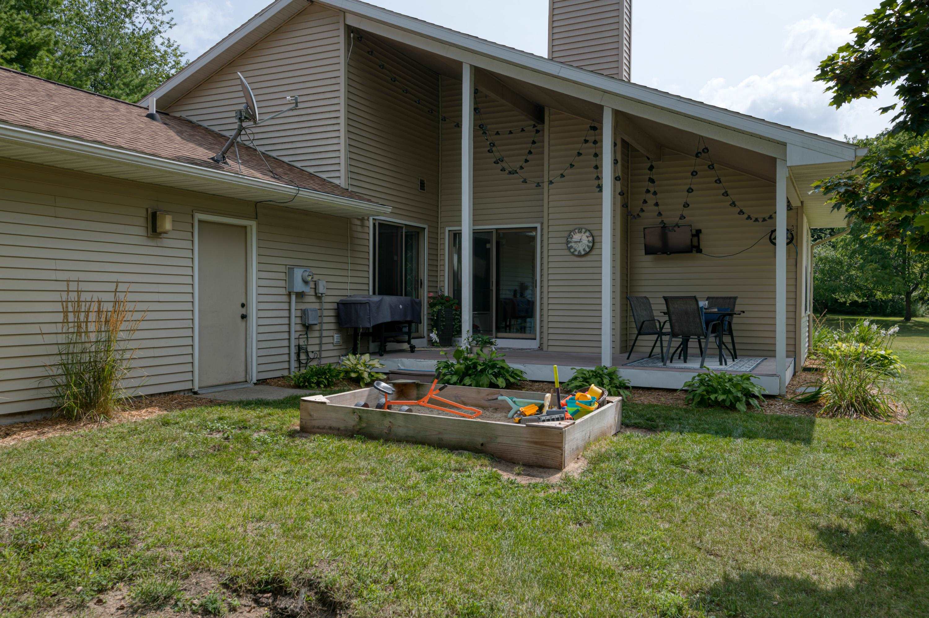 5665 Secor Road Traverse City, MI 49685 - Photo 5 of 54
