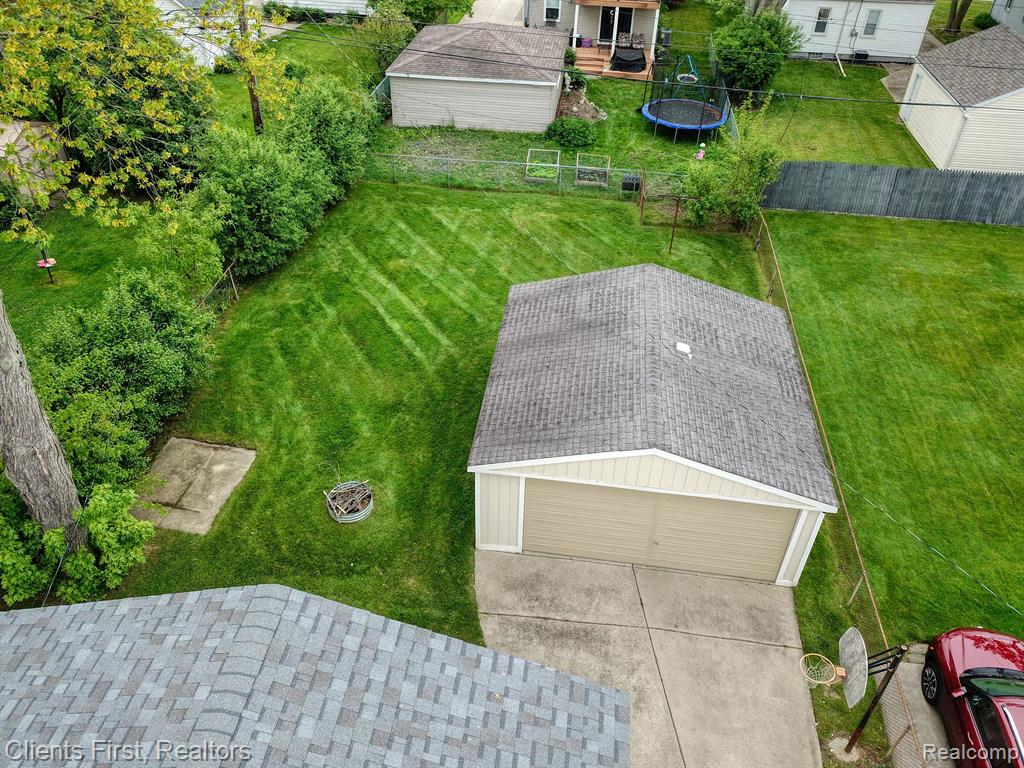 1384 Cambridge Road Berkley, MI 48072 - Photo 41 of 48