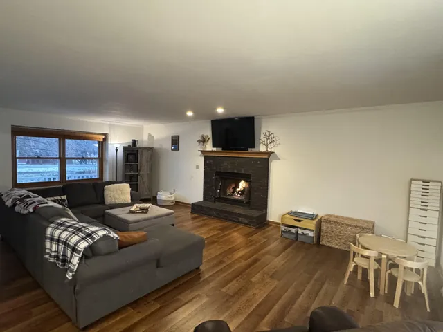 $625,000 | W327S8037 Memory Lane, Mukwonago, WI 53149