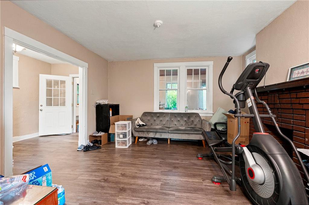 129 Burrows Street Pittsburgh, PA 15213 - Photo 6 of 29 Gallery Image 6