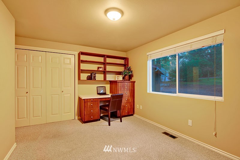 13440 Northeast 25th Street Bellevue, WA 98005 - Photo 14 of 22