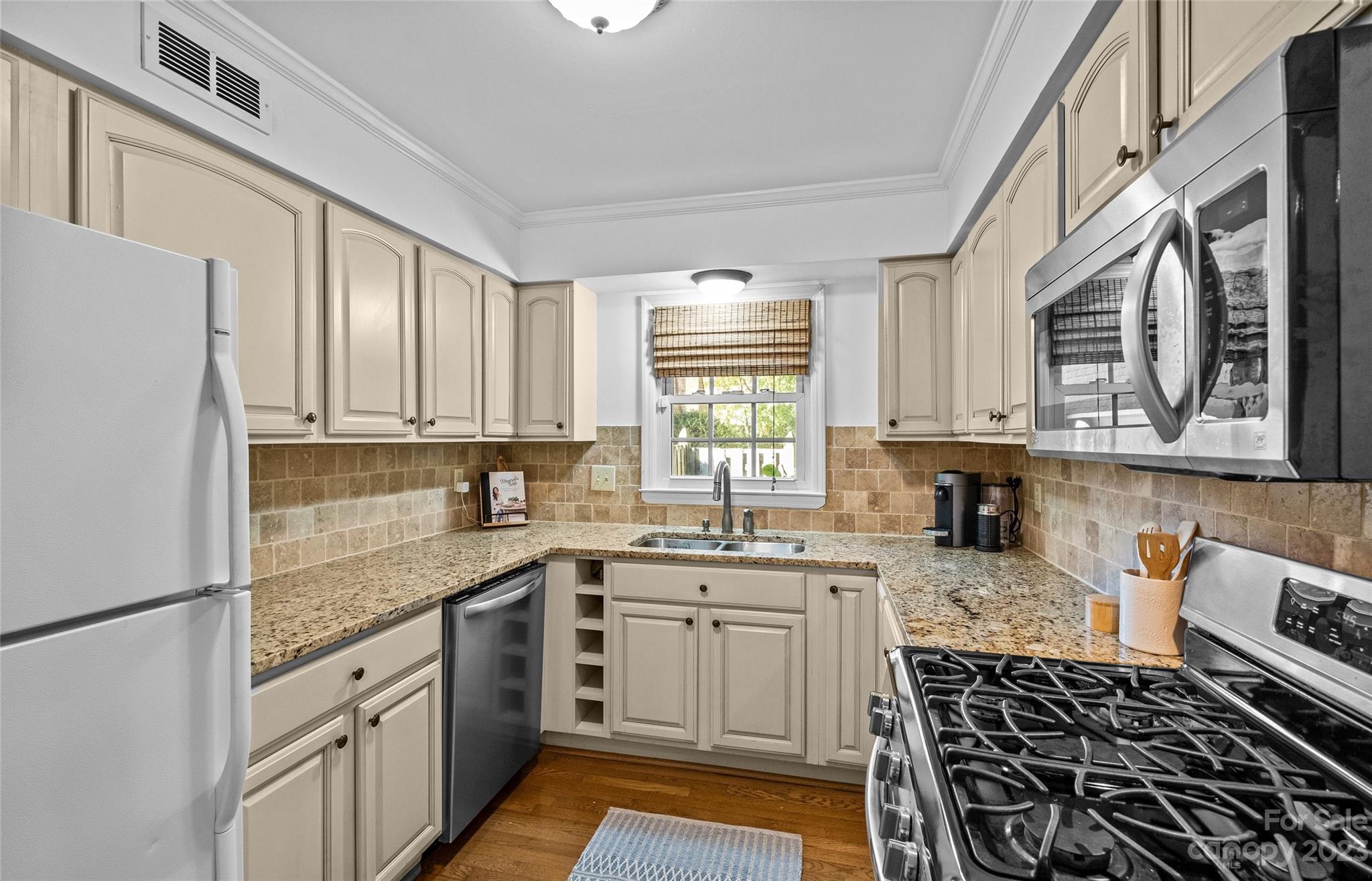 3508 Colony Road, Unit E Charlotte, NC 28211 - Photo 12 of 29 Gallery Image 12