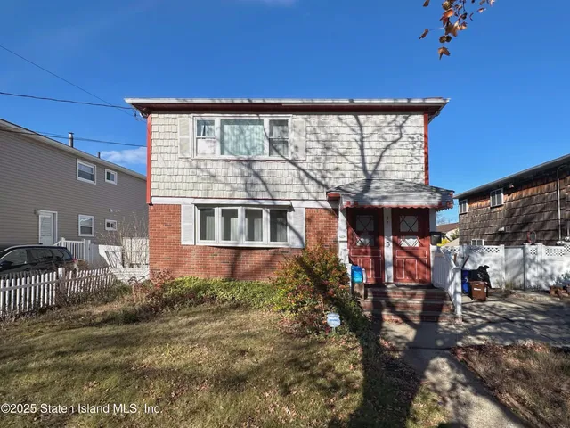 $988,000 | 37 East Stroud Avenue | Great Kills