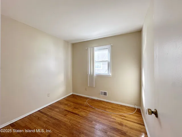 $988,000 | 37 East Stroud Avenue | Great Kills