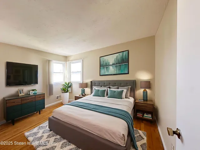 $988,000 | 37 East Stroud Avenue | Great Kills