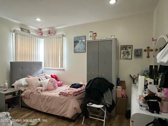 $988,000 | 37 East Stroud Avenue | Great Kills