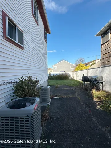 $988,000 | 37 East Stroud Avenue | Great Kills