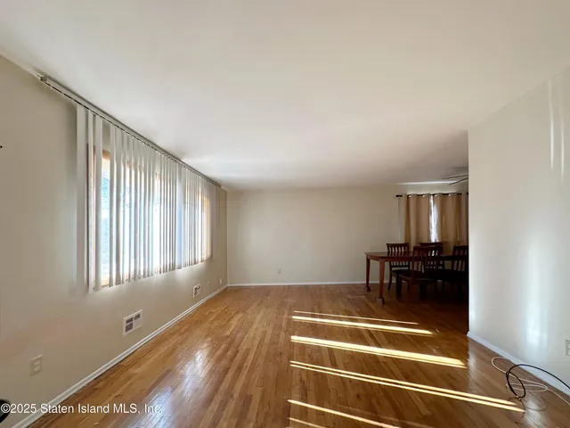 $988,000 | 37 East Stroud Avenue | Great Kills