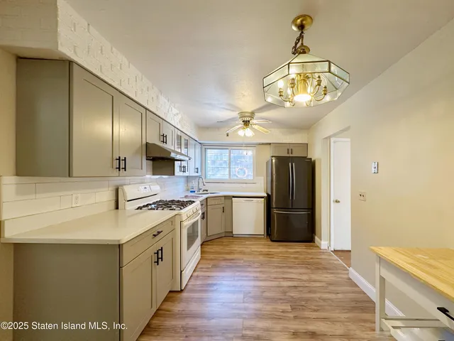 $988,000 | 37 East Stroud Avenue | Great Kills