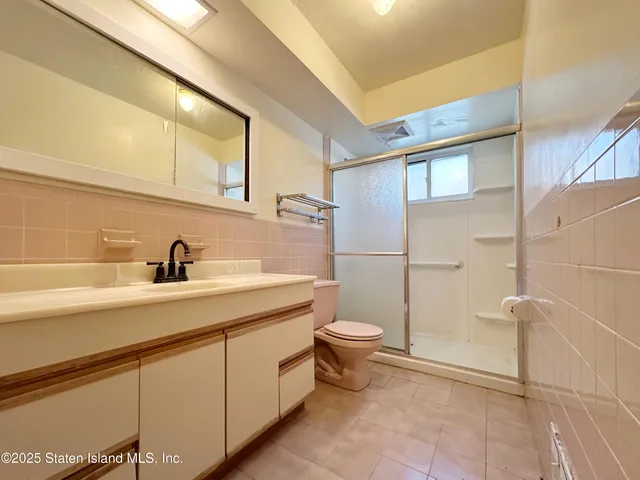 $988,000 | 37 East Stroud Avenue | Great Kills