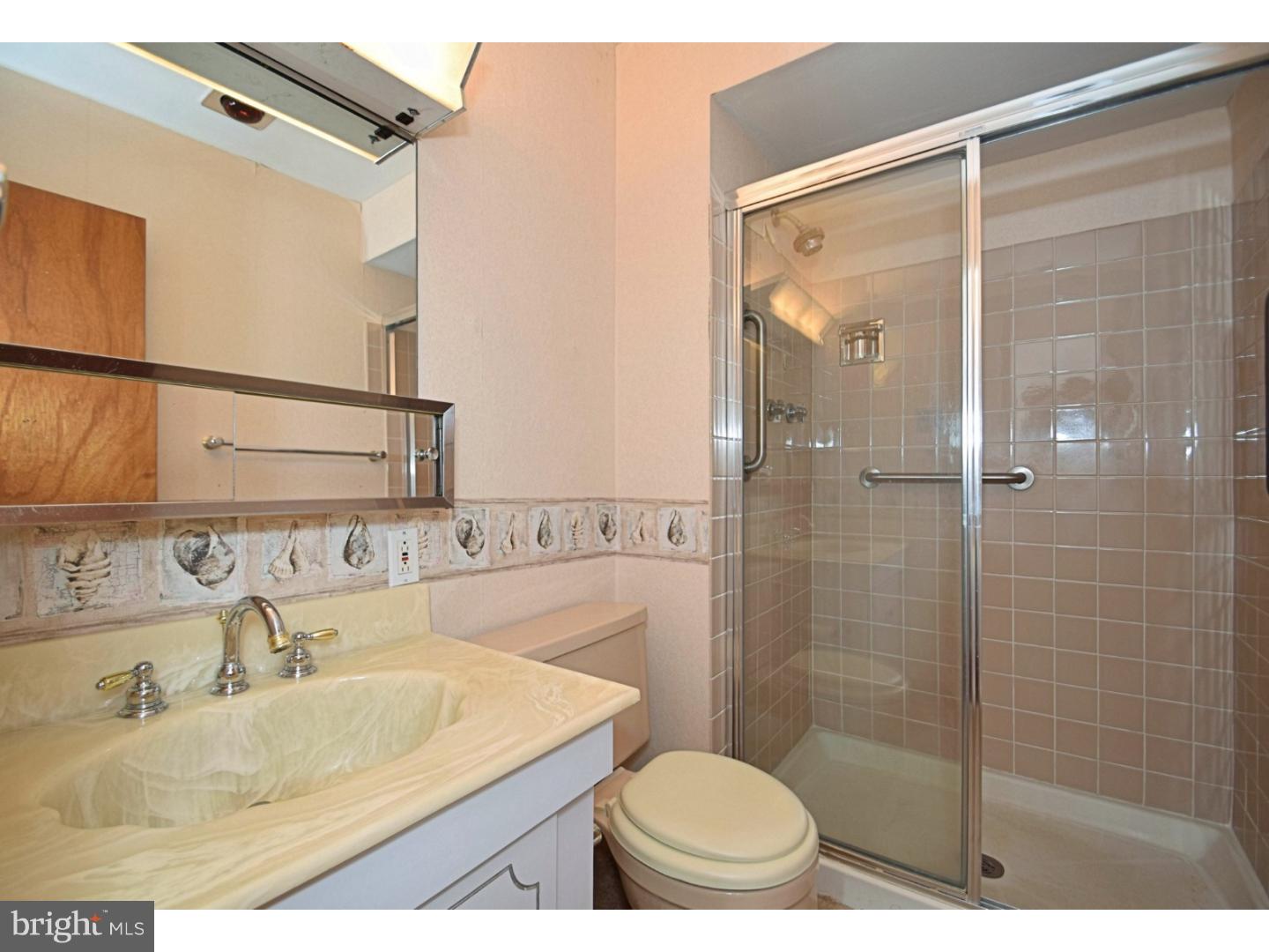 11015 Rennard Street Philadelphia, PA 19116 - Photo 13 of 23 Gallery Image 13