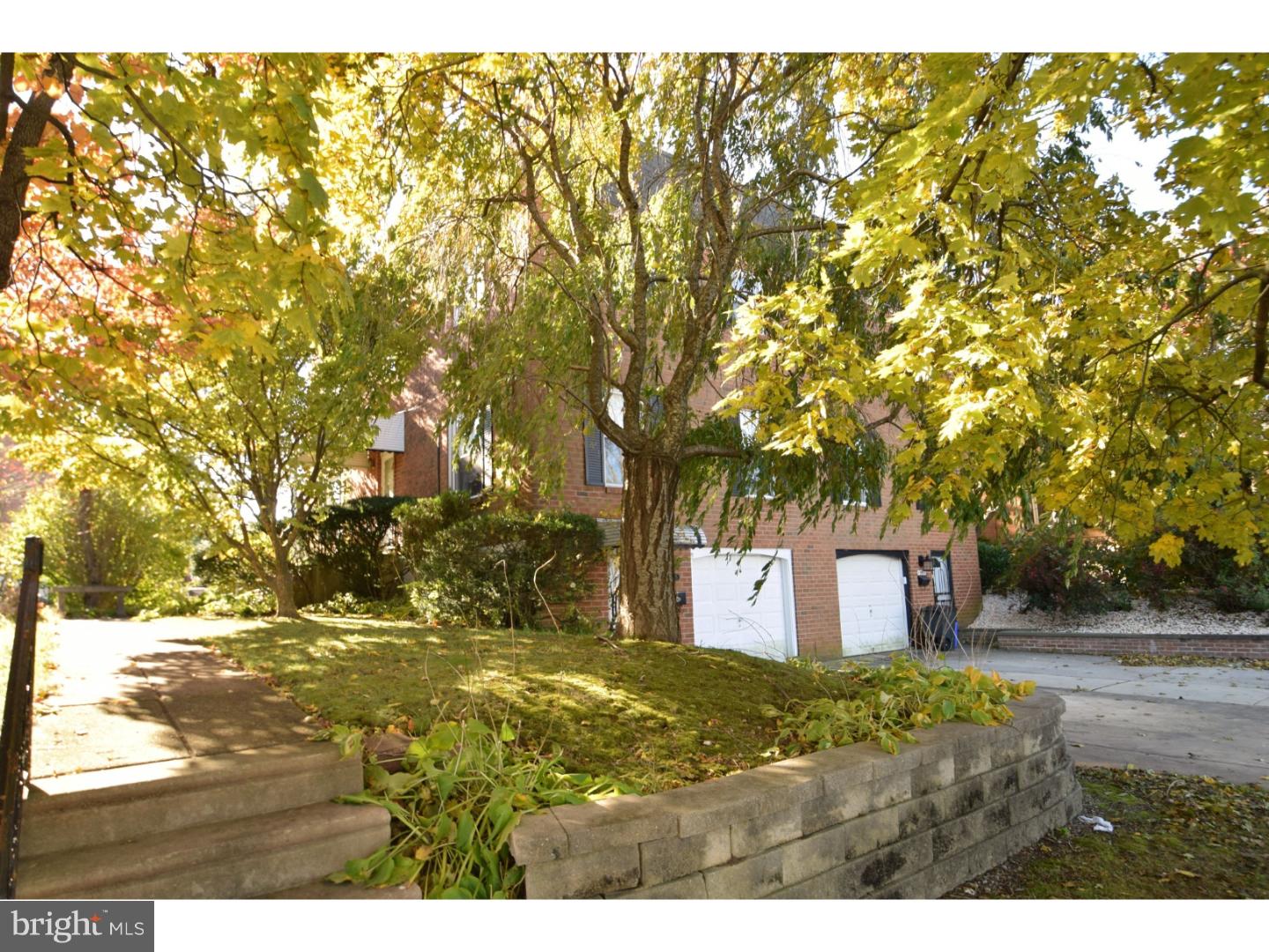 11015 Rennard Street Philadelphia, PA 19116 - Photo 3 of 23 Gallery Image 3