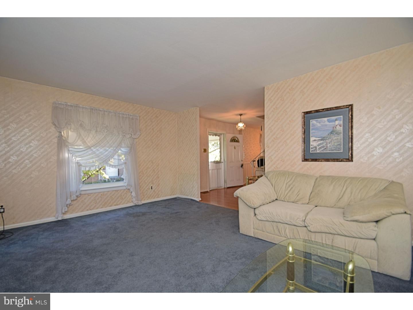 11015 Rennard Street Philadelphia, PA 19116 - Photo 6 of 23 Gallery Image 6