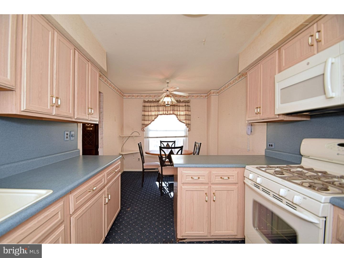 11015 Rennard Street Philadelphia, PA 19116 - Photo 10 of 23 Gallery Image 10
