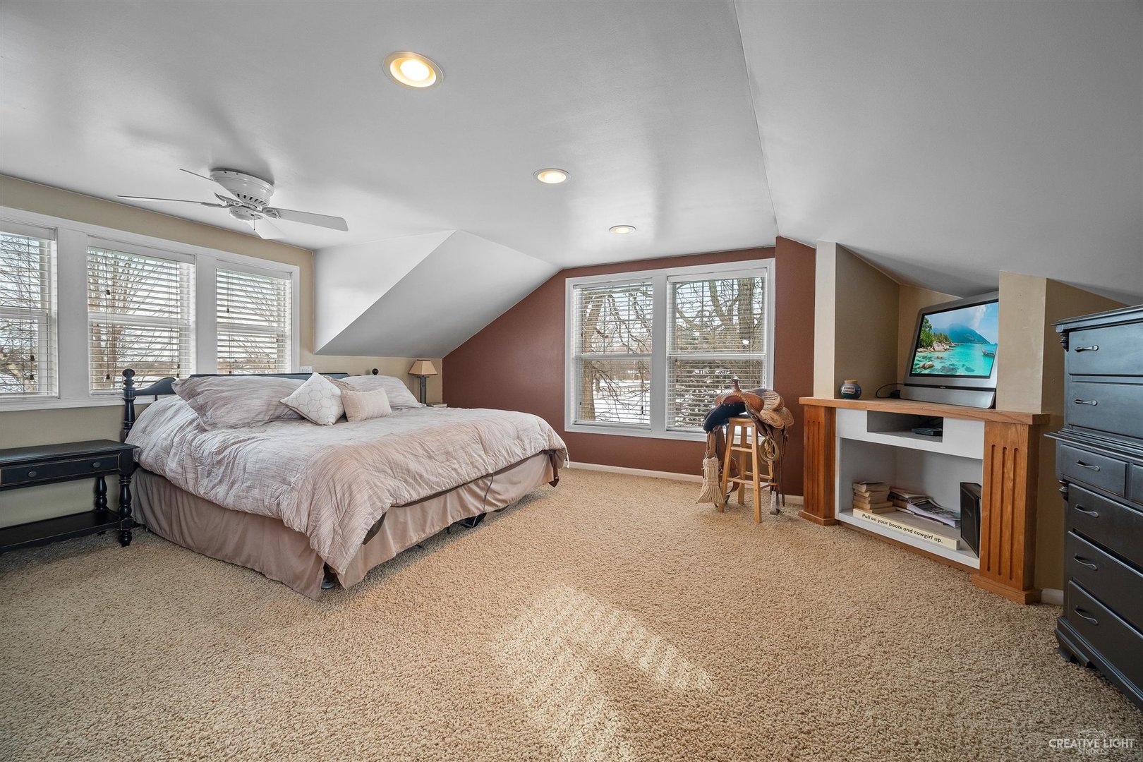 41W979 Lenz Road Elgin, IL 60124 - Photo 14 of 26 Gallery Image 14