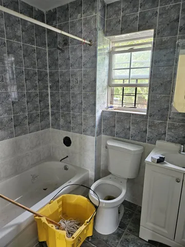 $3,777 | 4-11 66th Street | Maspeth