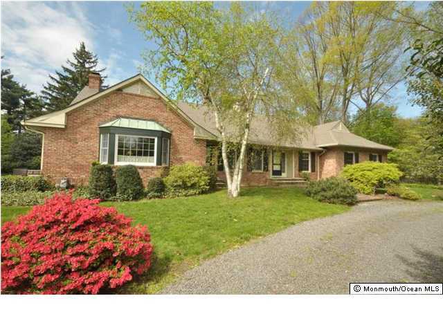 8 Club Way Rumson, NJ 07760 - Photo 1 of 3 Primary Photo