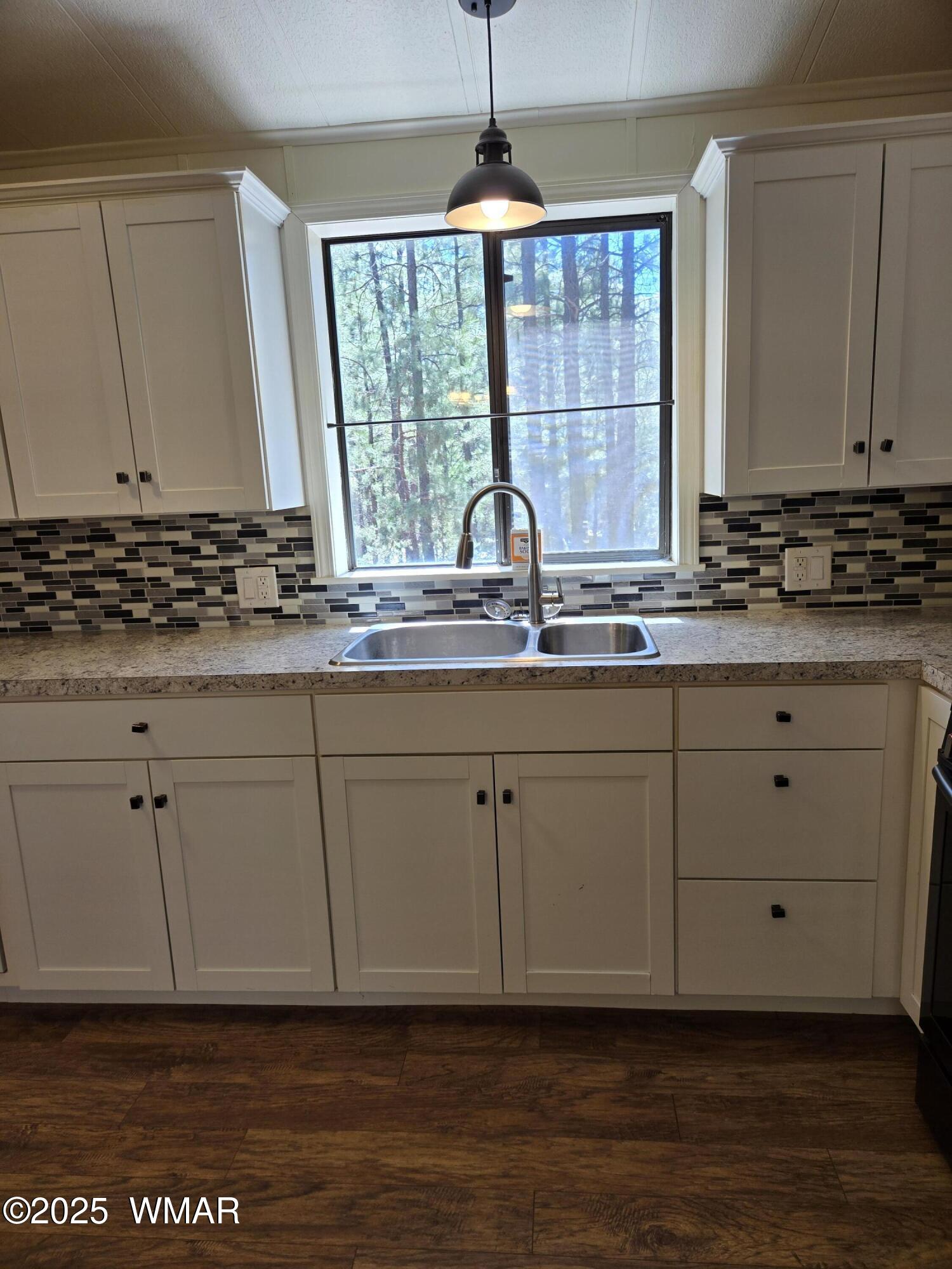 3860 South White Mountain Road, Unit 78 Show Low, AZ 85901 - Photo 7 of 18 Kitchen 2