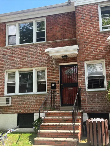 $339,999 | 138-46 68th Drive, Unit A | Kew Gardens Hills