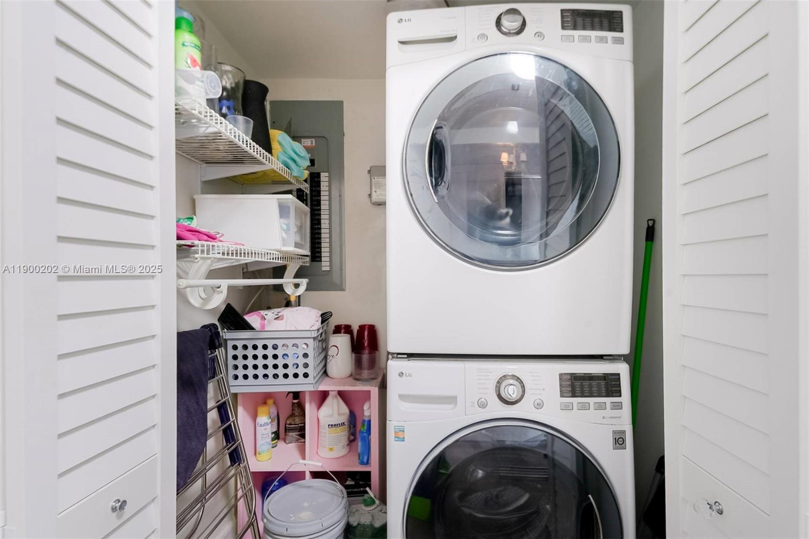 4920 Southwest 76th Street Miami, FL 33143 - Photo 36 of 36 a utility room with dryer and washer