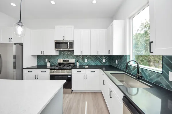 $2,440 | 5303 Kindred Garden Lane, Unit B, Houston, TX 77091