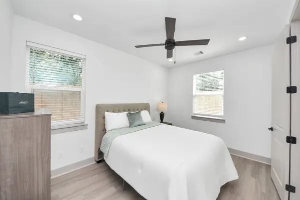 $2,440 | 5303 Kindred Garden Lane, Unit B, Houston, TX 77091