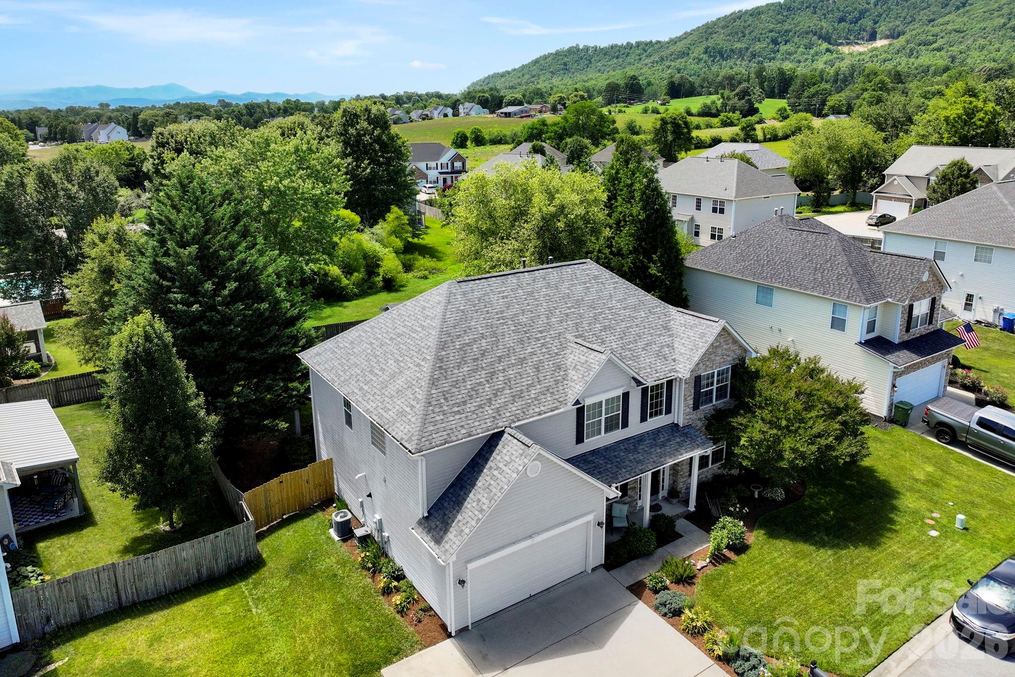 266 Wildbriar Road Fletcher, NC 28732 - Photo 8 of 45