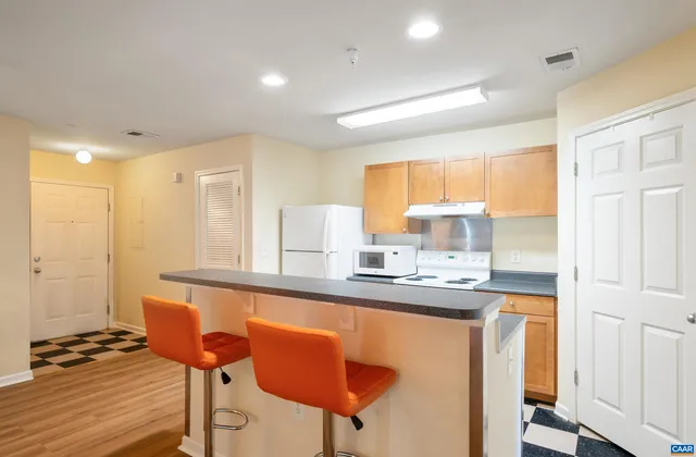 $210,000 | 195 Yellowstone Drive, Unit 103, Charlottesville, VA 22903