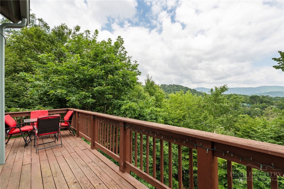 218 Slope View Road, Unit 22 Sugar Mountain, NC 28604 - Photo 32 of 39