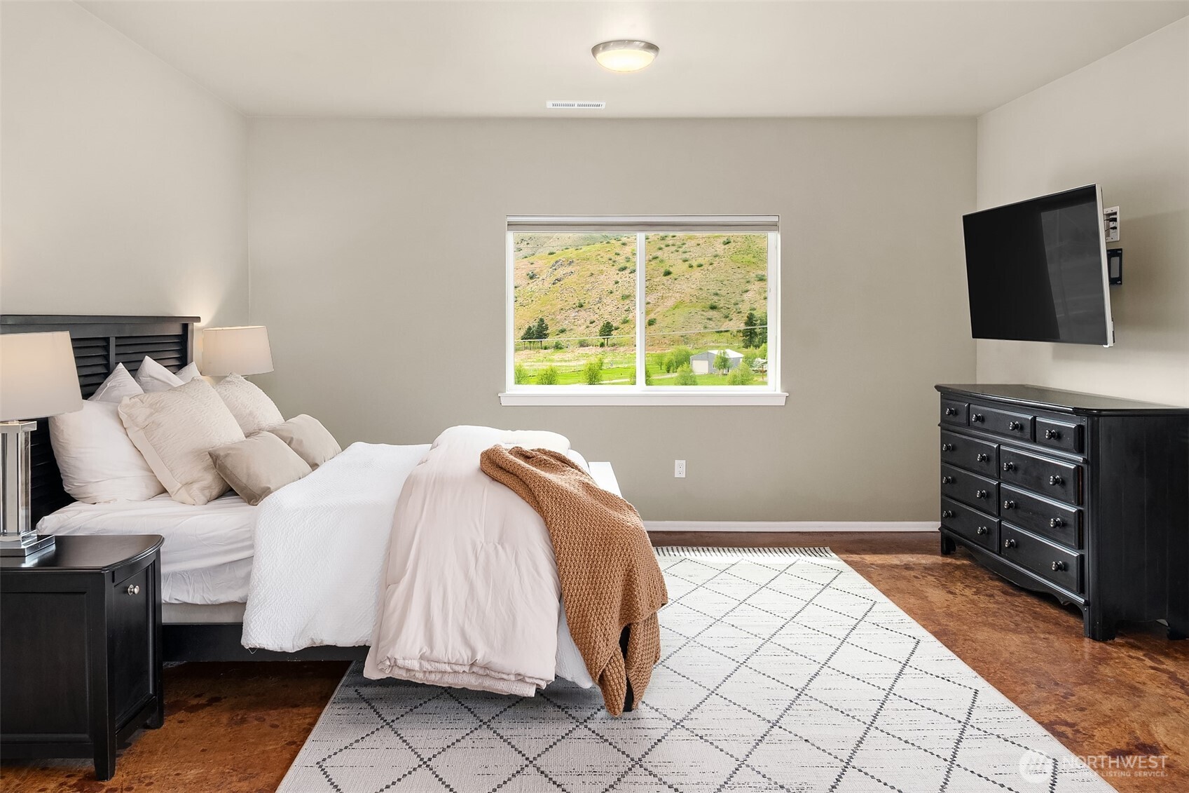 24 Mackenzie Way Chelan, WA 98816 - Photo 16 of 35