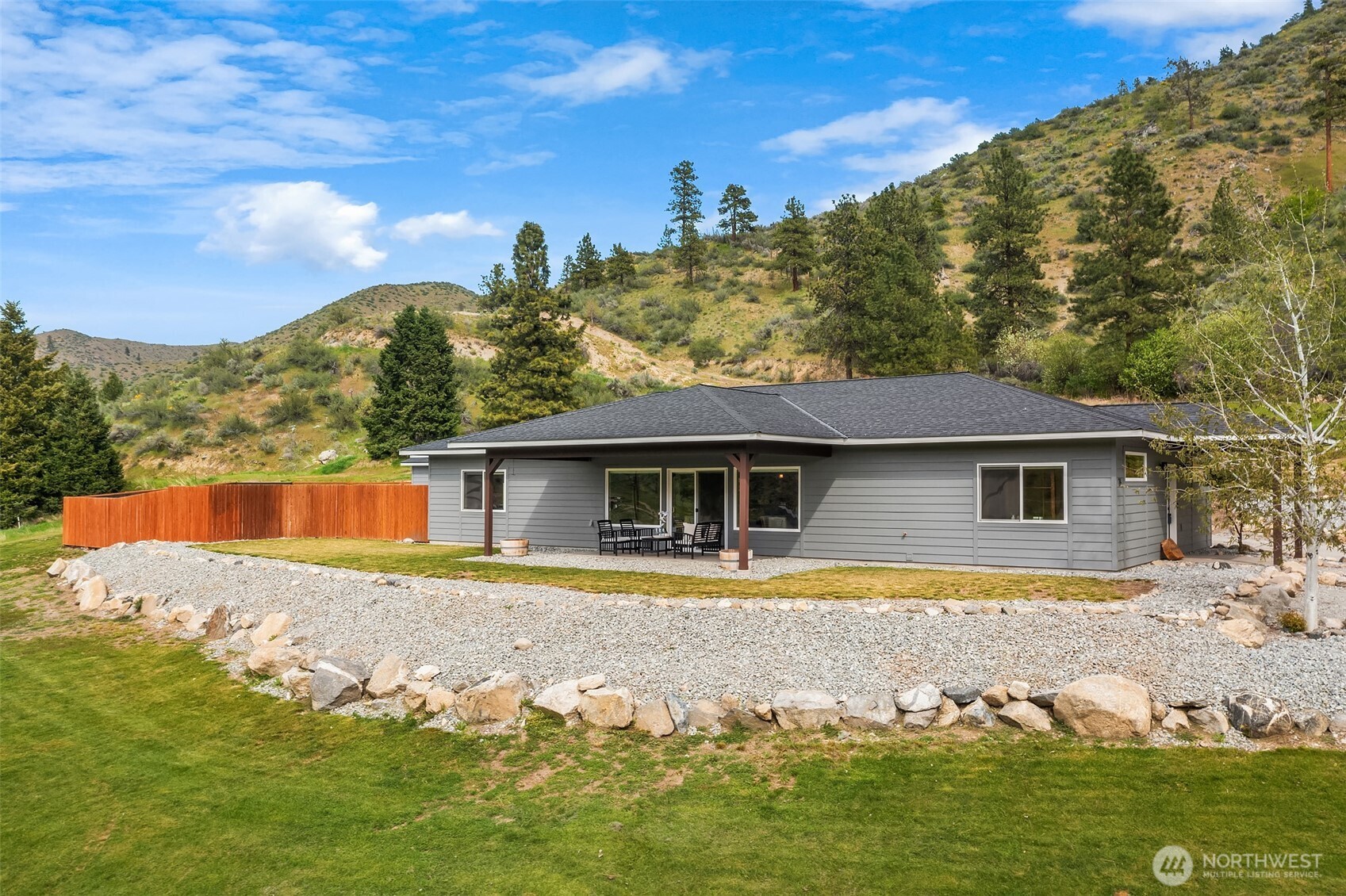 24 Mackenzie Way Chelan, WA 98816 - Photo 31 of 35