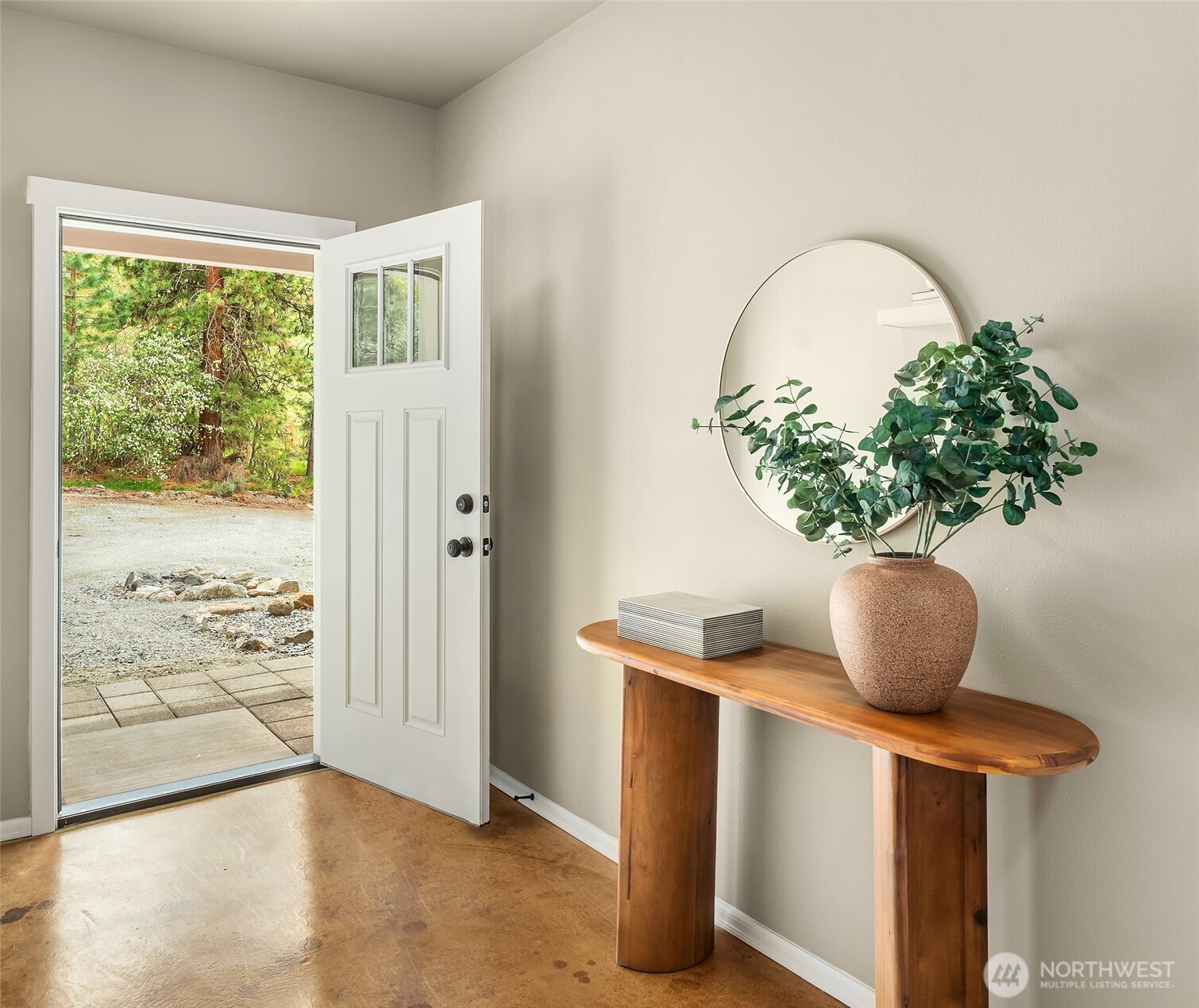 24 Mackenzie Way Chelan, WA 98816 - Photo 5 of 35