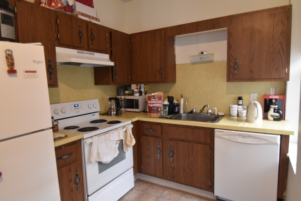 5 Royce Road, Unit 26 Boston, MA 02134 - Photo 6 of 11
