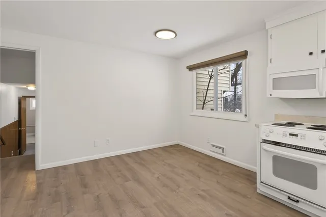 $2,450 | 14 Kingswood Drive, Gates, NY 14624