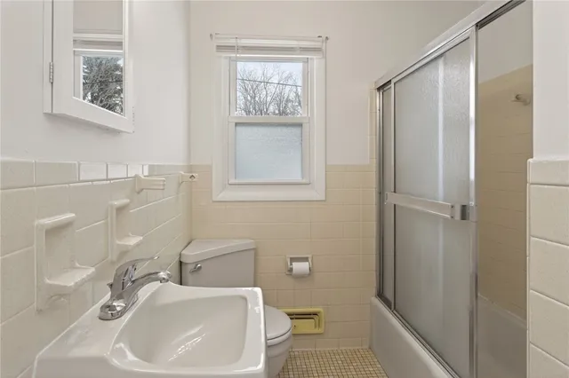 $2,450 | 14 Kingswood Drive, Gates, NY 14624