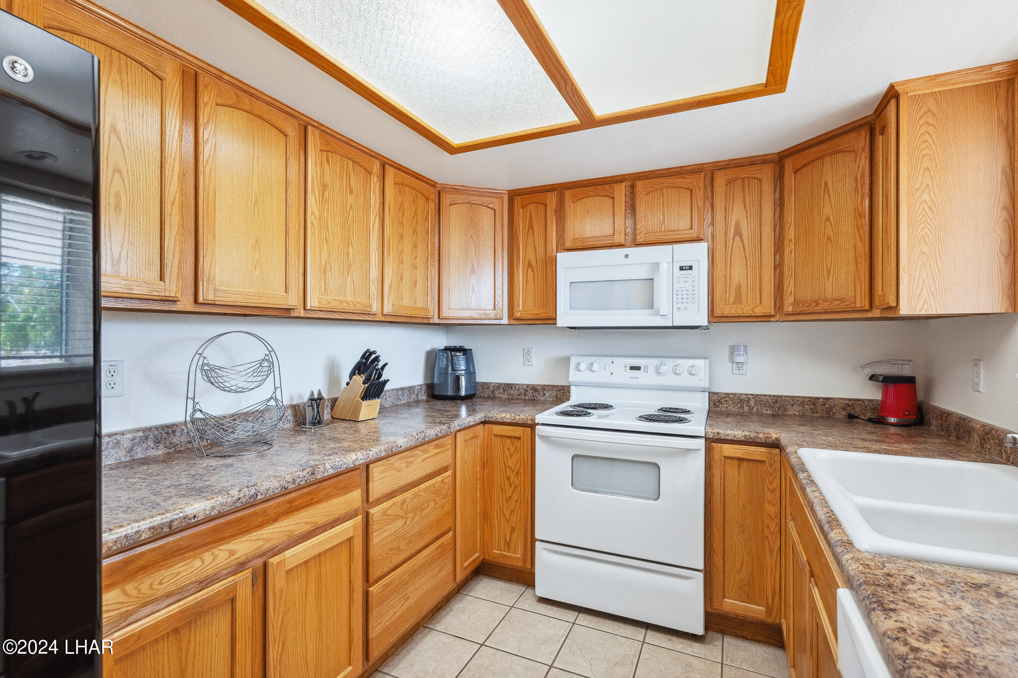 3634 North Avra Road Golden Valley, AZ 86413 - Photo 12 of 36 3634 N Avra Rd Golden Valley, AZ, United