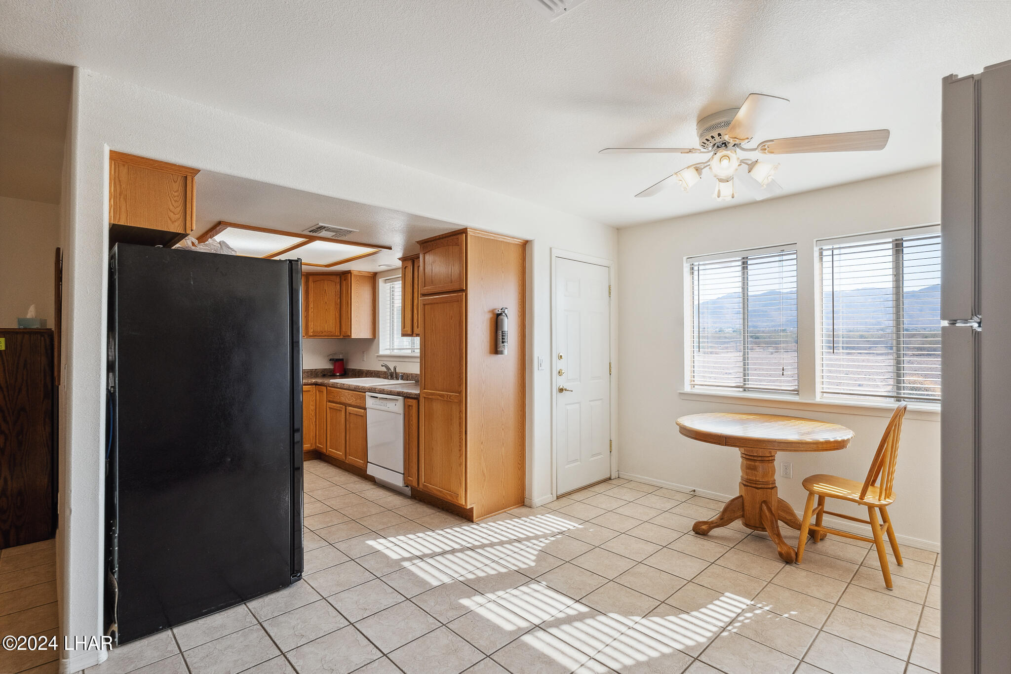 3634 North Avra Road Golden Valley, AZ 86413 - Photo 16 of 36 3634 N Avra Rd Golden Valley, AZ, United
