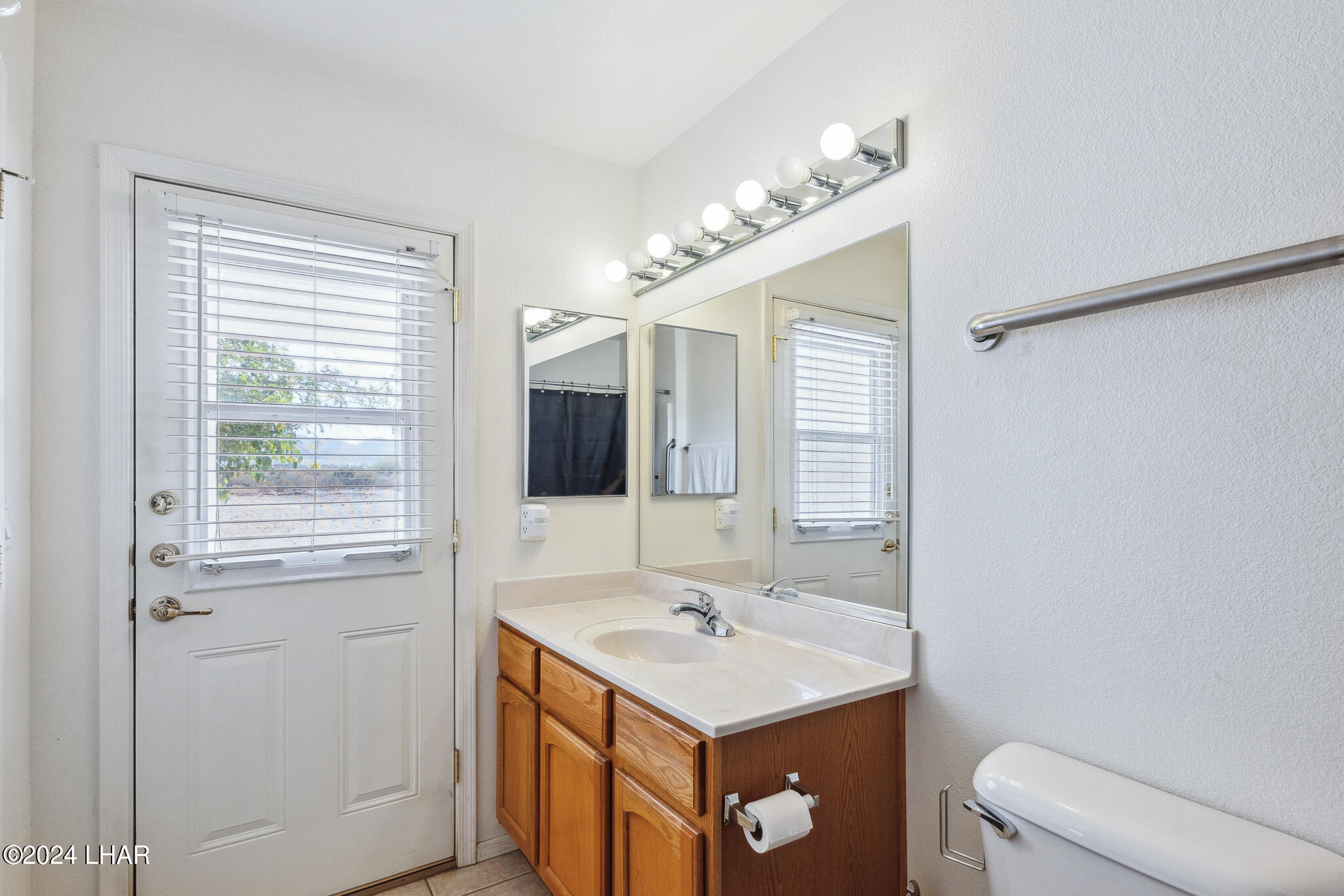 3634 North Avra Road Golden Valley, AZ 86413 - Photo 21 of 36 3634 N Avra Rd Golden Valley, AZ, United