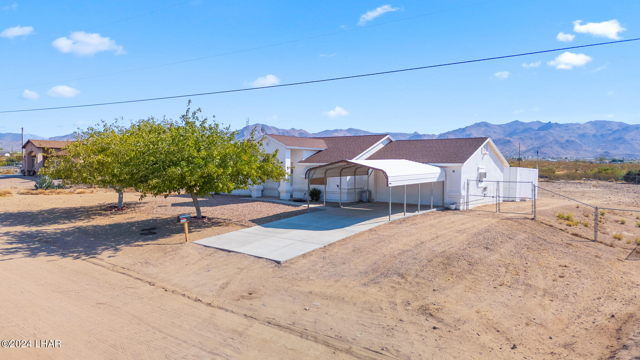 3634 North Avra Road Golden Valley, AZ 86413 - Photo 3 of 36 3634 N Avra Rd Golden Valley, AZ, United