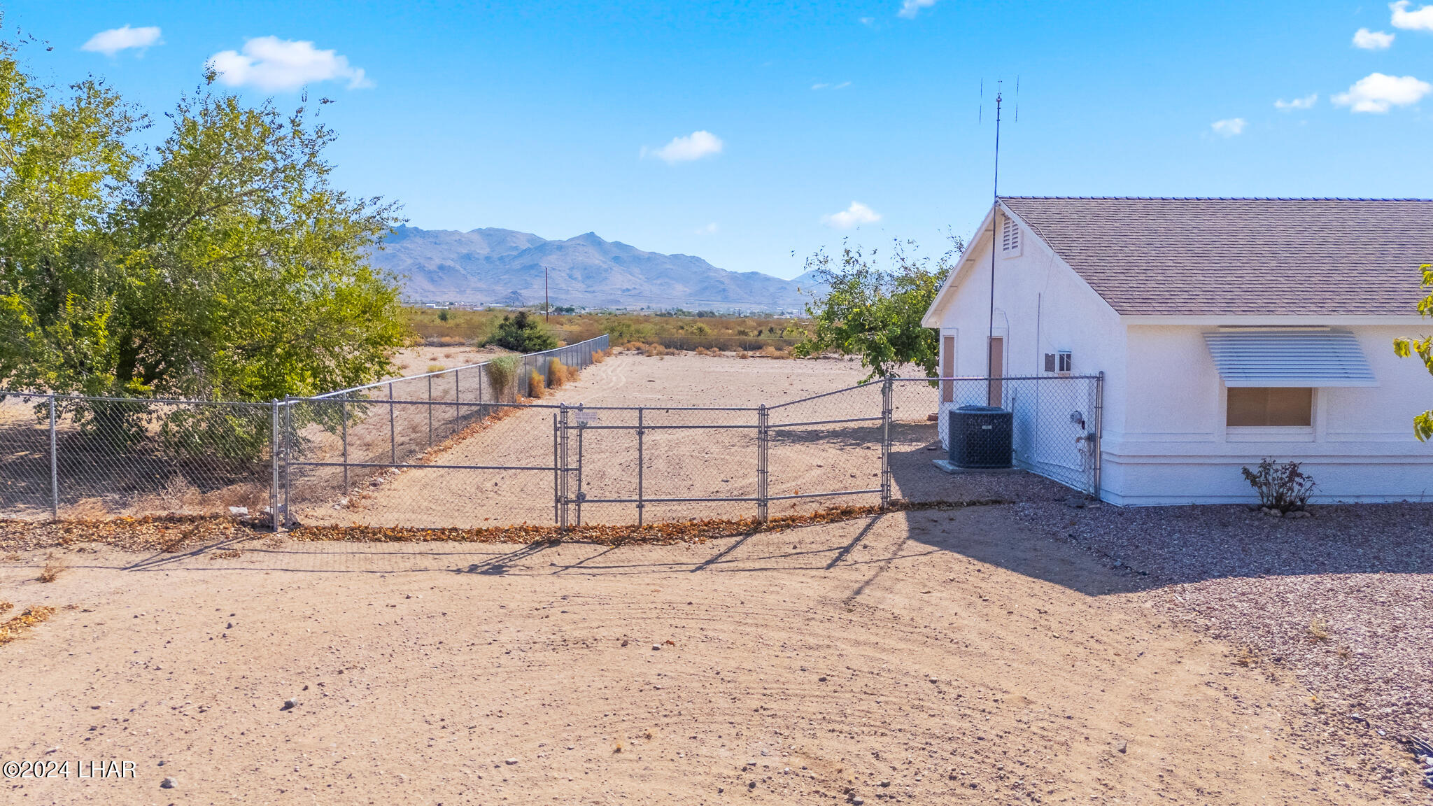 3634 North Avra Road Golden Valley, AZ 86413 - Photo 34 of 36 3634 N Avra Rd Golden Valley, AZ, United