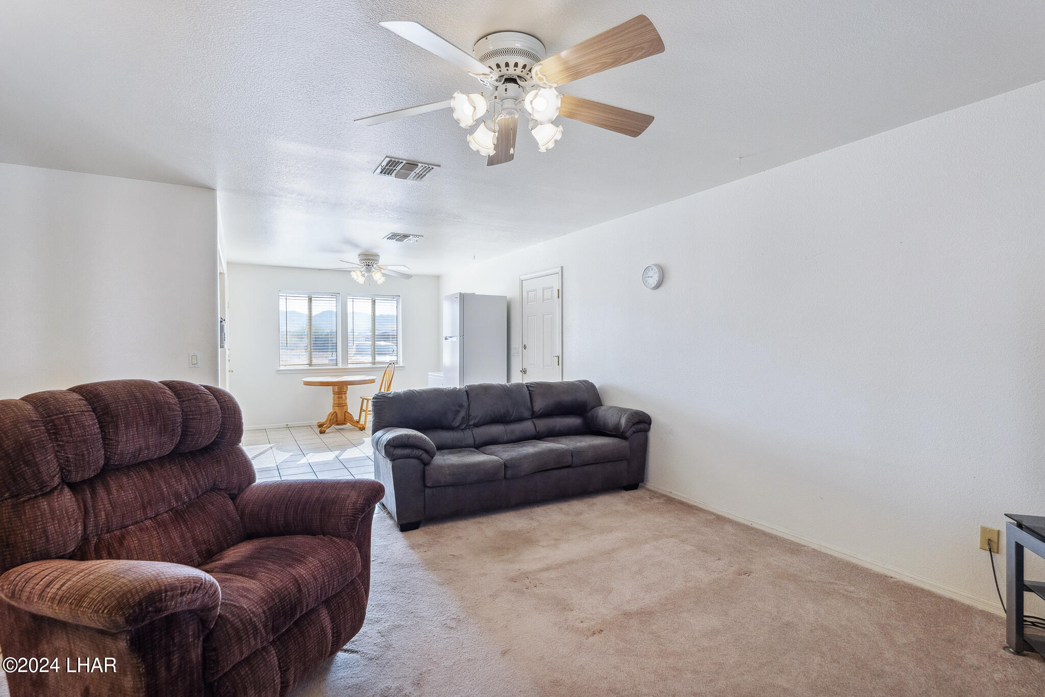 3634 North Avra Road Golden Valley, AZ 86413 - Photo 9 of 36 3634 N Avra Rd Golden Valley, AZ, United