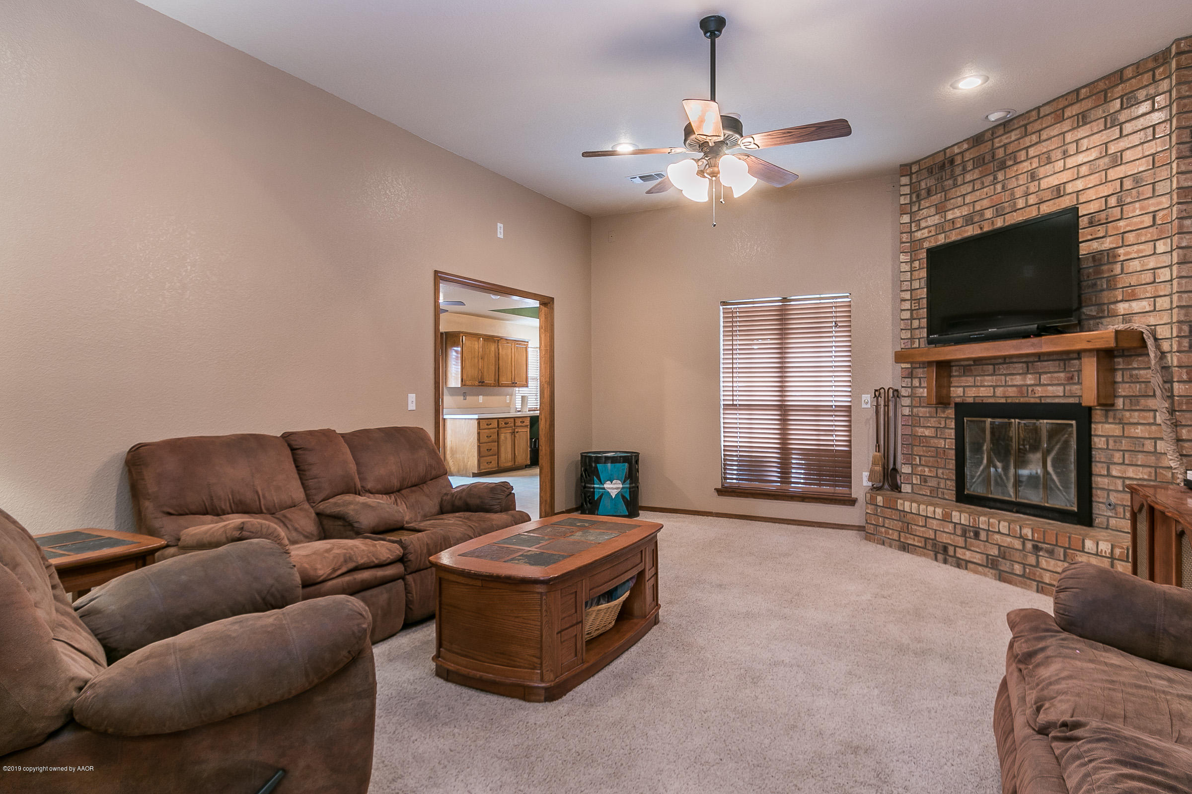 4201 Rhine Avenue Amarillo, TX 79110 - Photo 2 of 17 002_Living Room