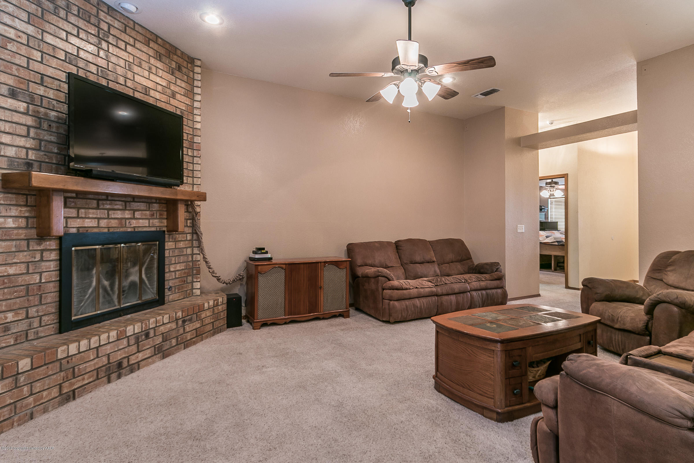 4201 Rhine Avenue Amarillo, TX 79110 - Photo 3 of 17 003_Living Room 2