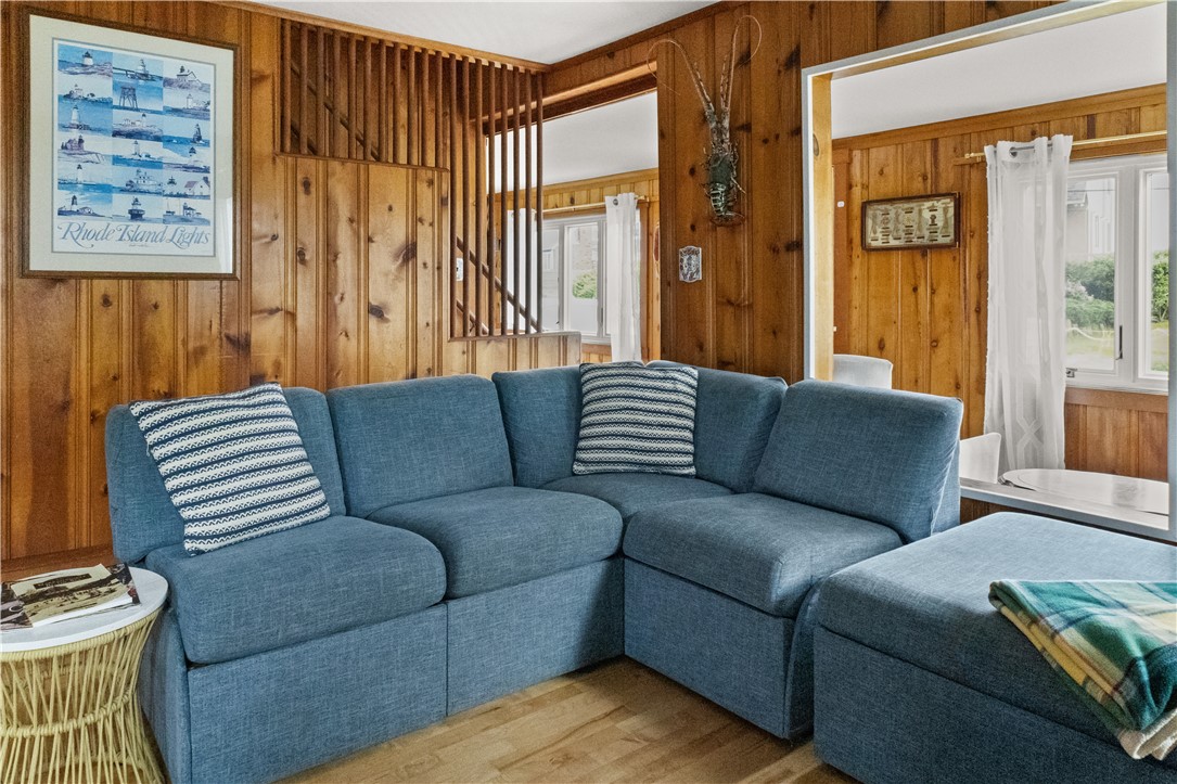 24 Dunes Road Narragansett, RI 02882 - Photo 9 of 48