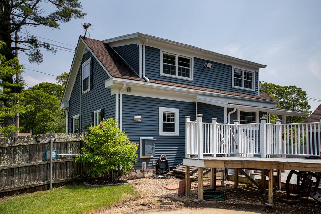15 County Road East Freetown, MA 02717 - Photo 29 of 36 a front view of a house with yard