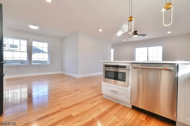 $750,000 | 236 Keer Avenue, Newark, NJ 07112