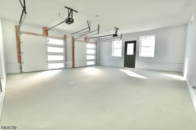 $750,000 | 236 Keer Avenue, Newark, NJ 07112