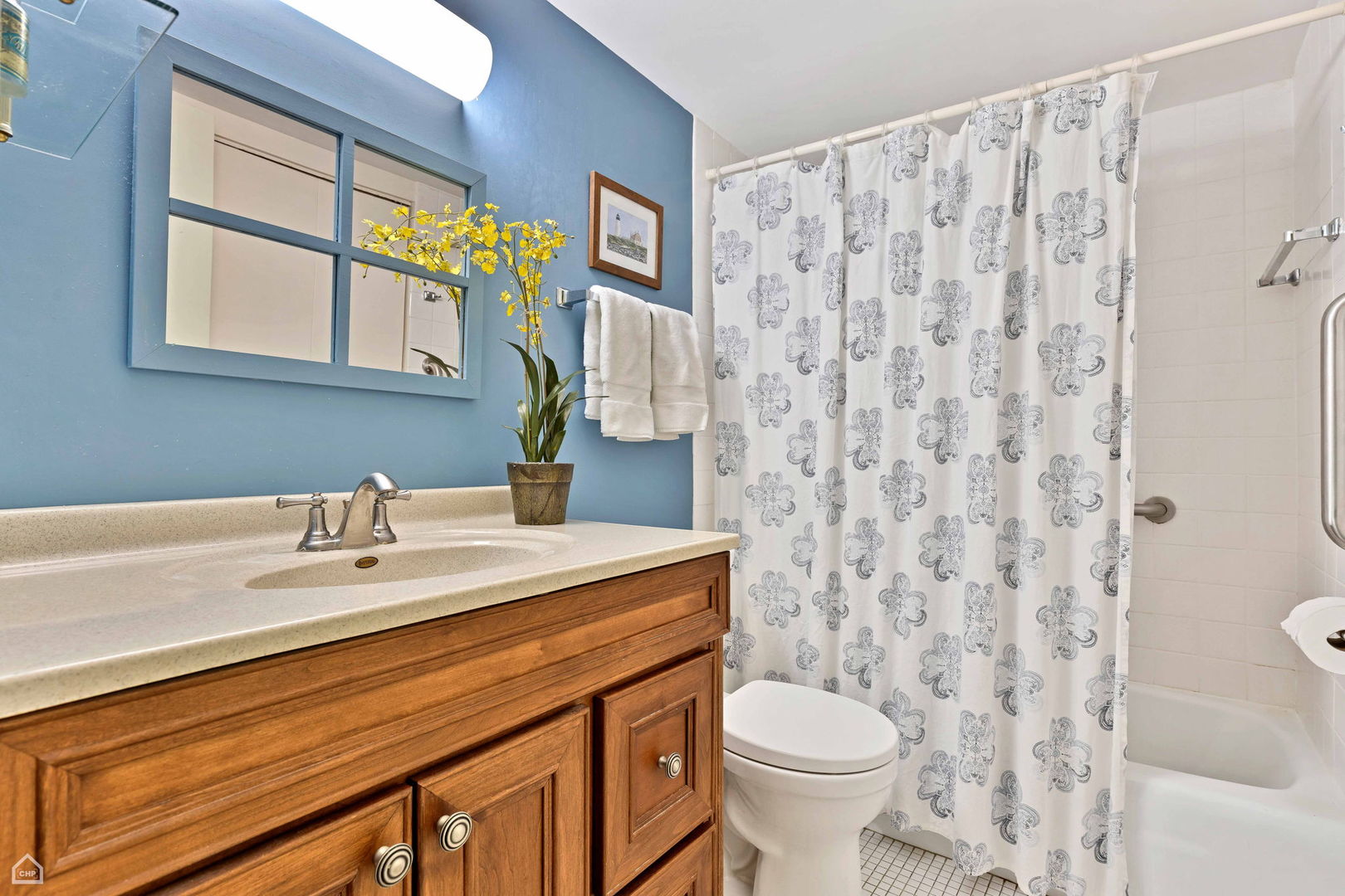2425 Central Street, Unit 2D Evanston, IL 60201 - Photo 14 of 18 Gallery Image 14